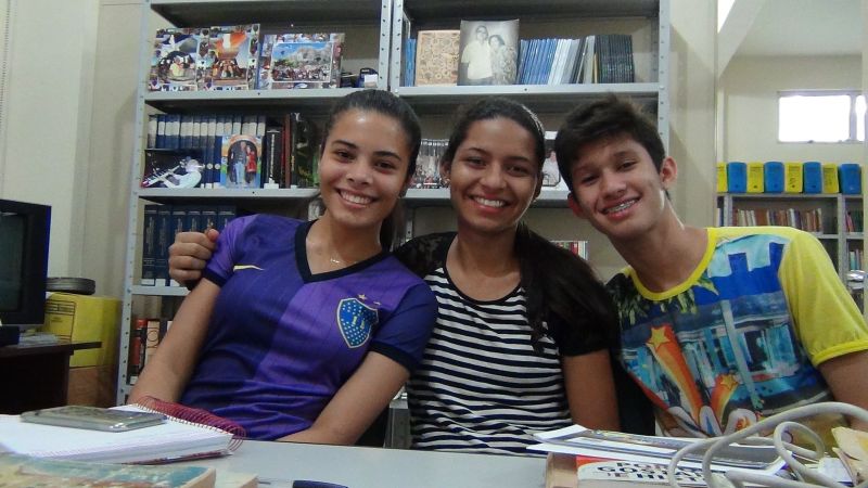 Vitória Brasil Umbelino, Albertina Pereira e Henrique Medeiro - Estudantes do Colégio Santa Clara